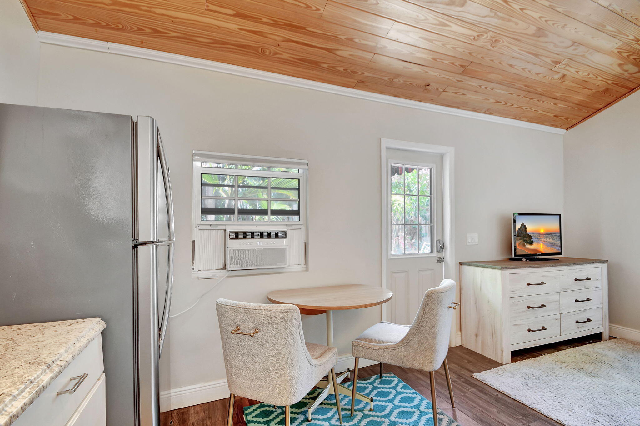 GRANDVIEW HEIGHTS - Residential Lease