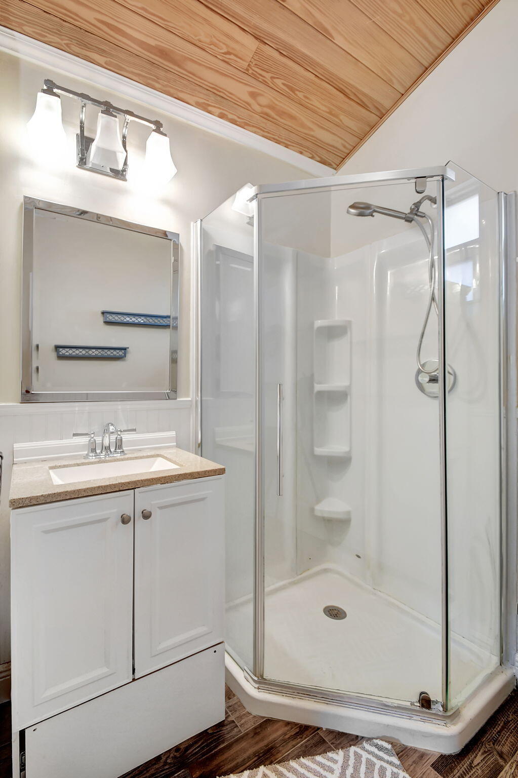 GRANDVIEW HEIGHTS - Residential Lease