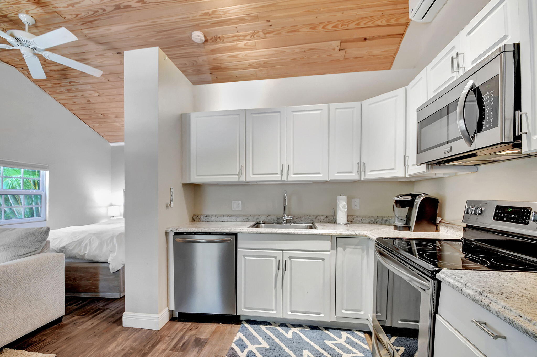 GRANDVIEW HEIGHTS - Residential Lease