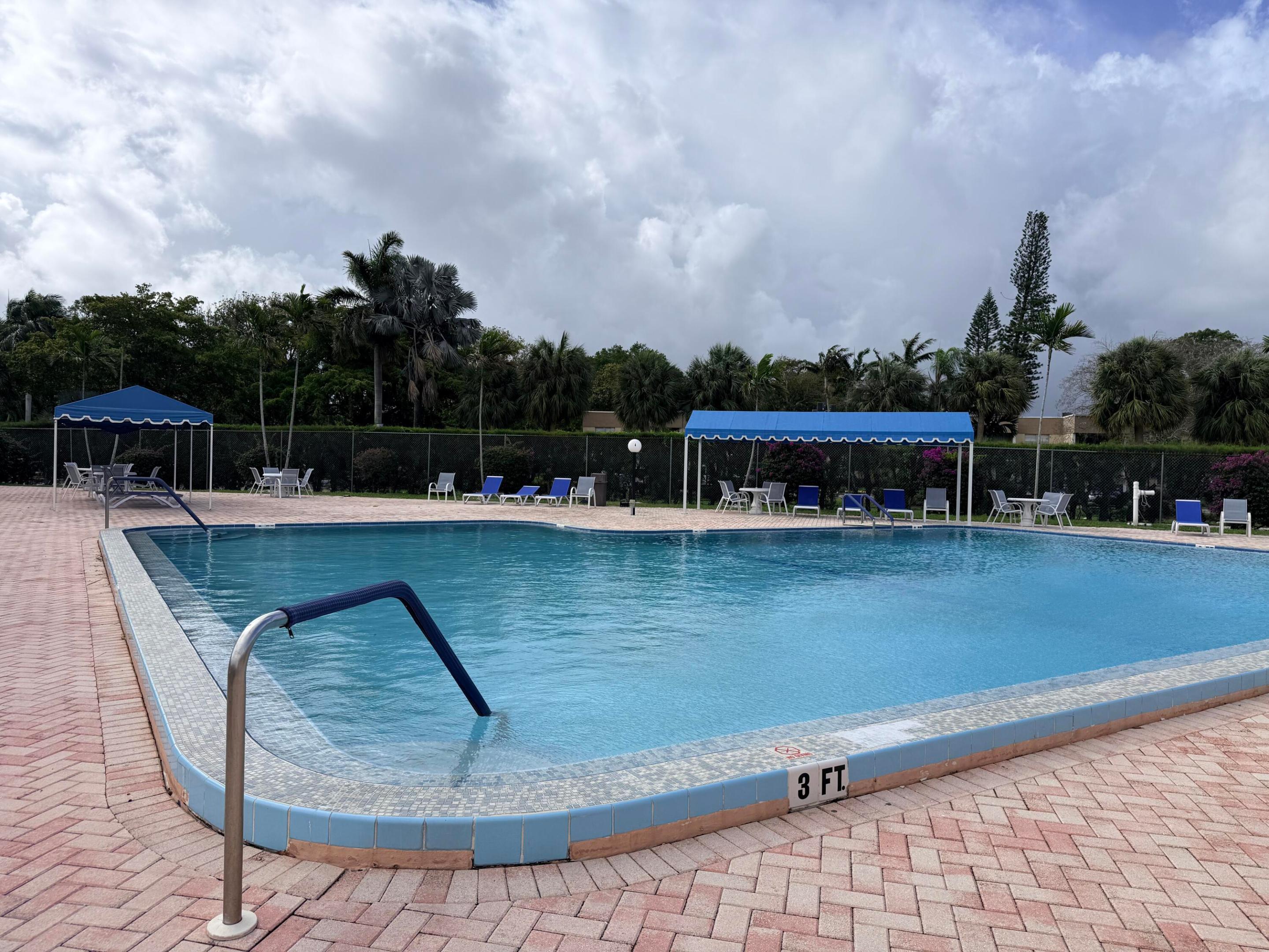 LAKESIDE VILLAGE CONDO 2 - Residential Lease