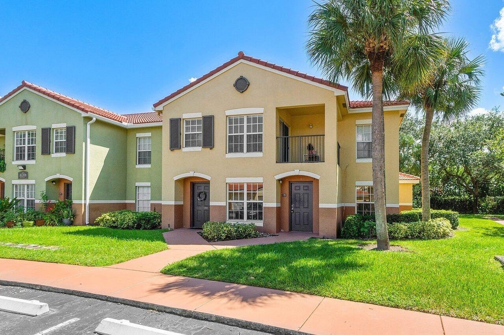 Photo of 10306 Fox Trail Road S #906, Royal Palm Beach, FL 33411 (MLS # R10922058)