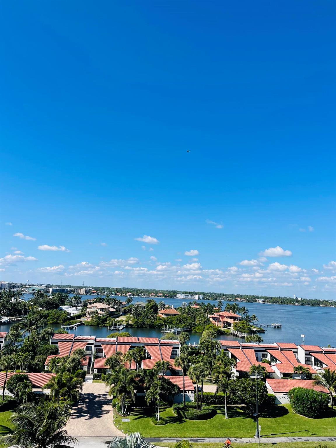 LA BONNE VIE CONDO - Residential Lease