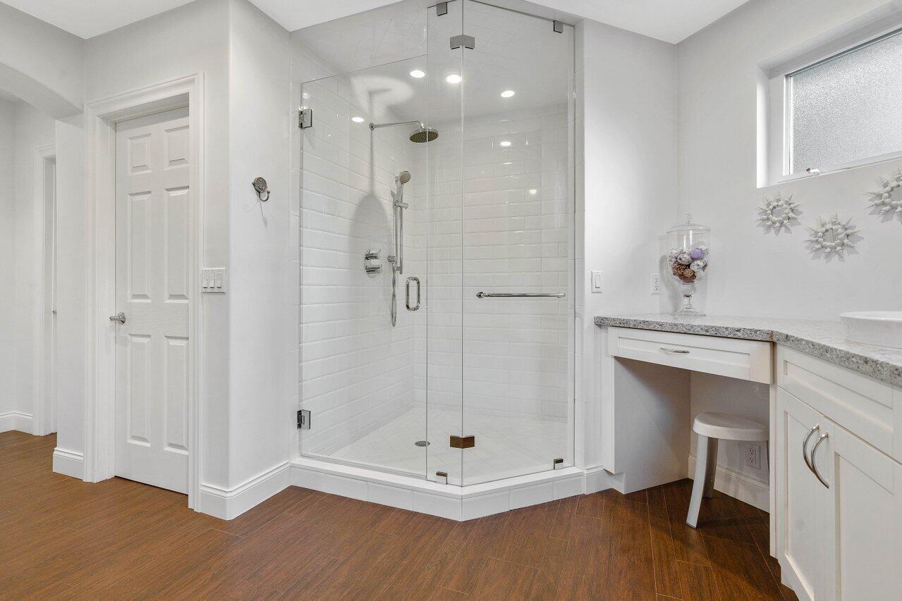 GOLDEN HARBOUR - Residential