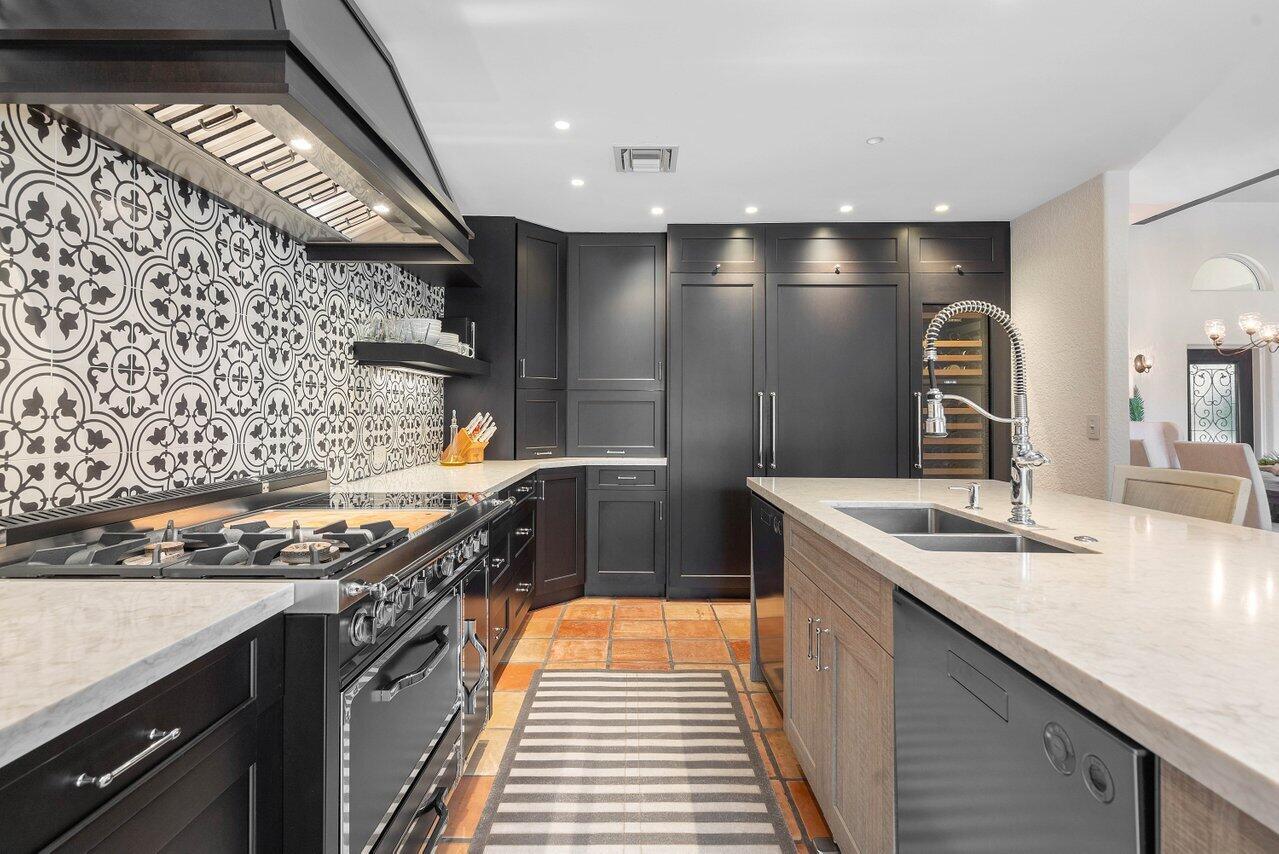 GOLDEN HARBOUR - Residential