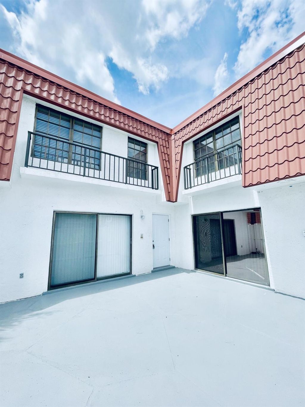 Photo of 2738 Yale Lane, Boynton Beach, FL 33426 (MLS # R11047233)
