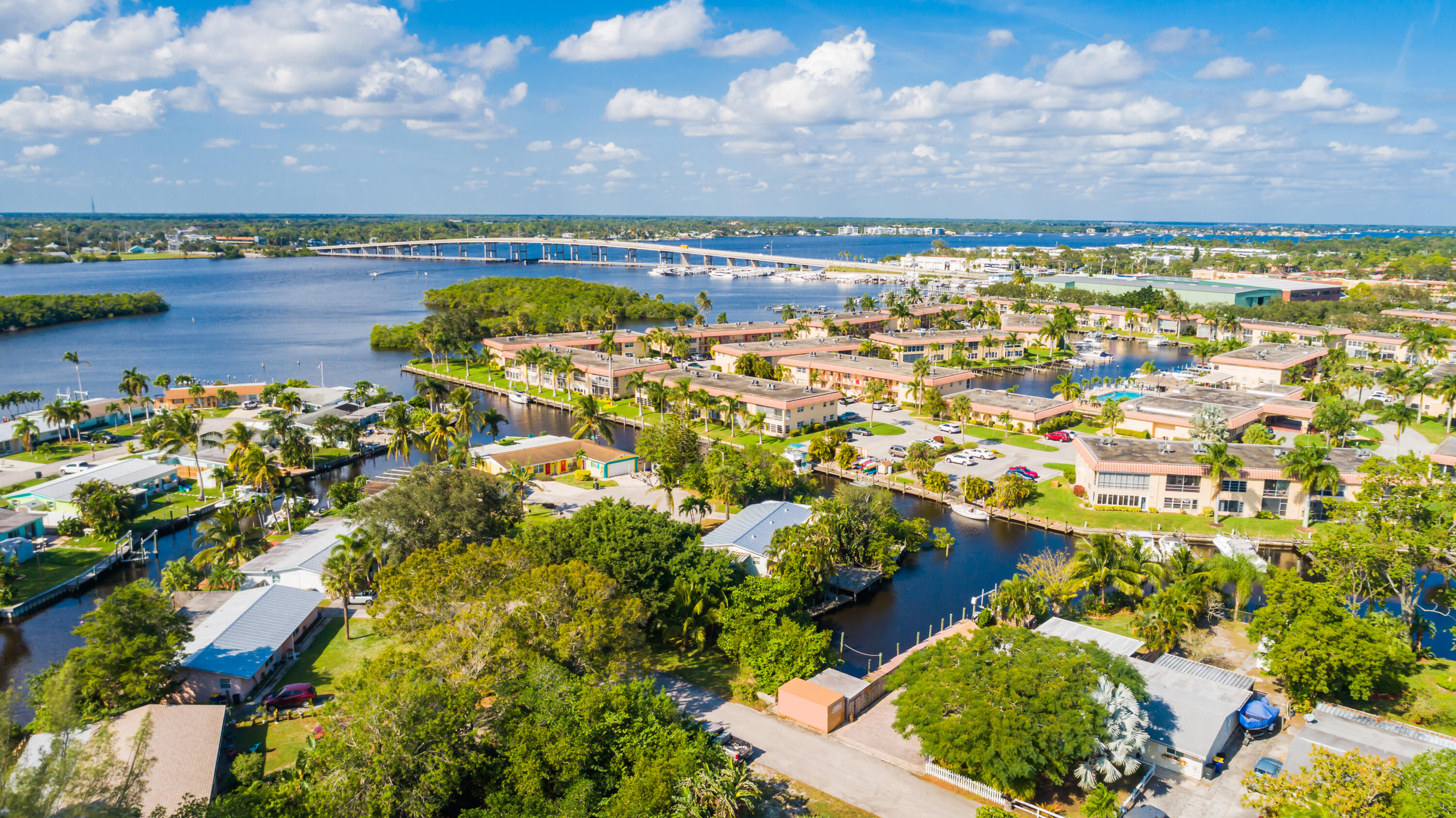 FISHERMANS HIDEAWAY SECTION ONE - Residential