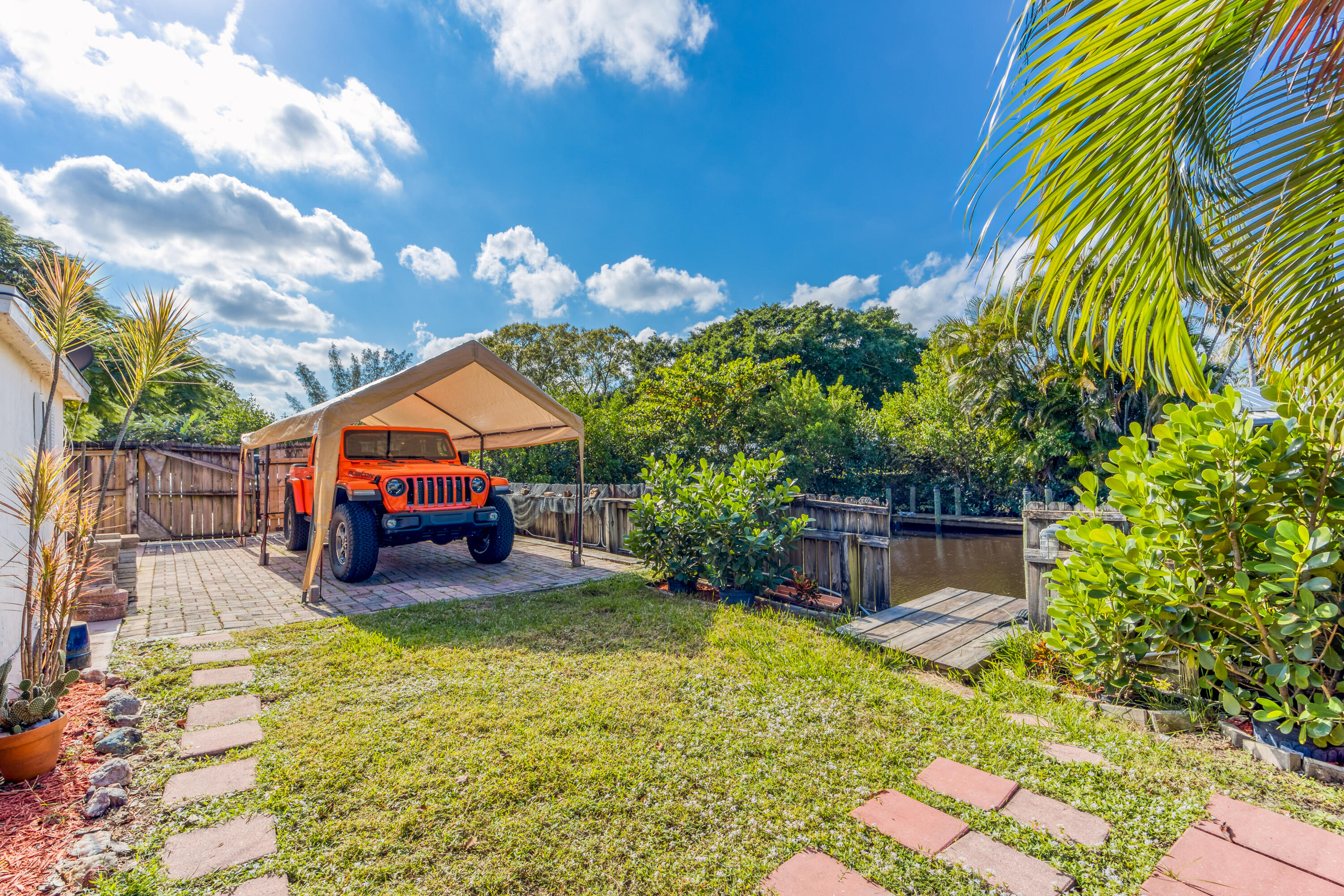 FISHERMANS HIDEAWAY SECTION ONE - Residential