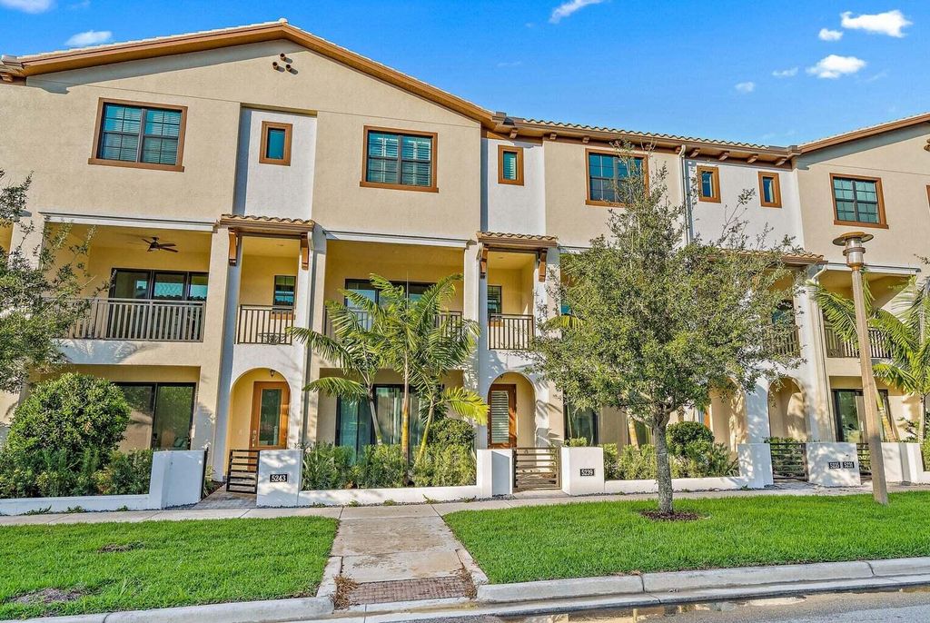 Photo of 5239 Beckman Terrace, Palm Beach Gardens, FL 33418 (MLS # R10899040)