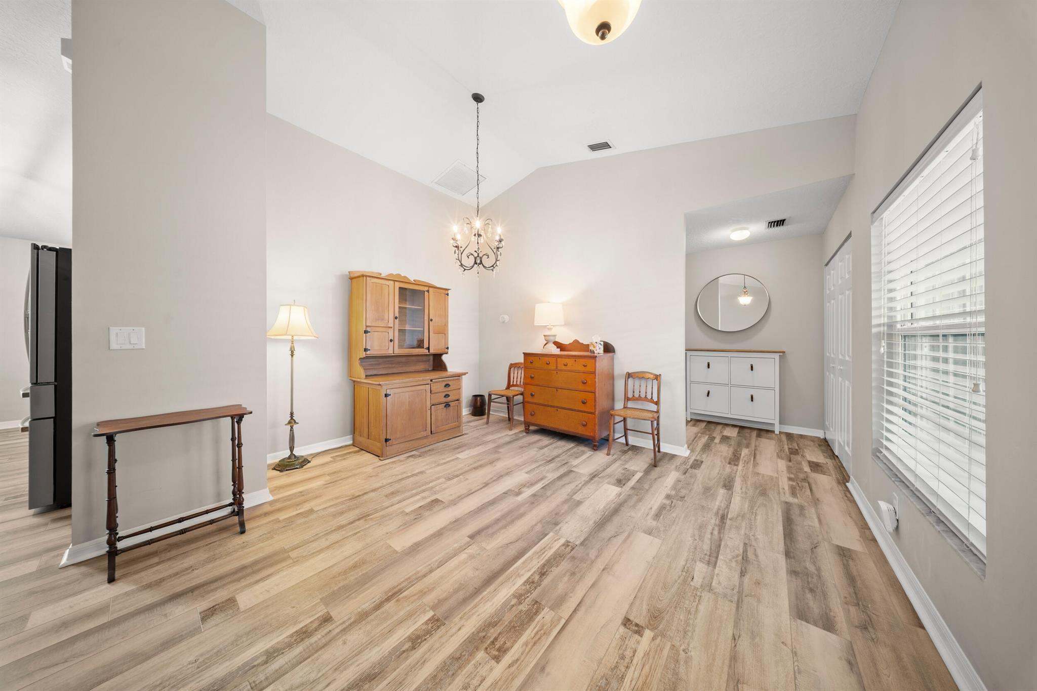 MILL CREEK AT MARTIN DOWN - Residential