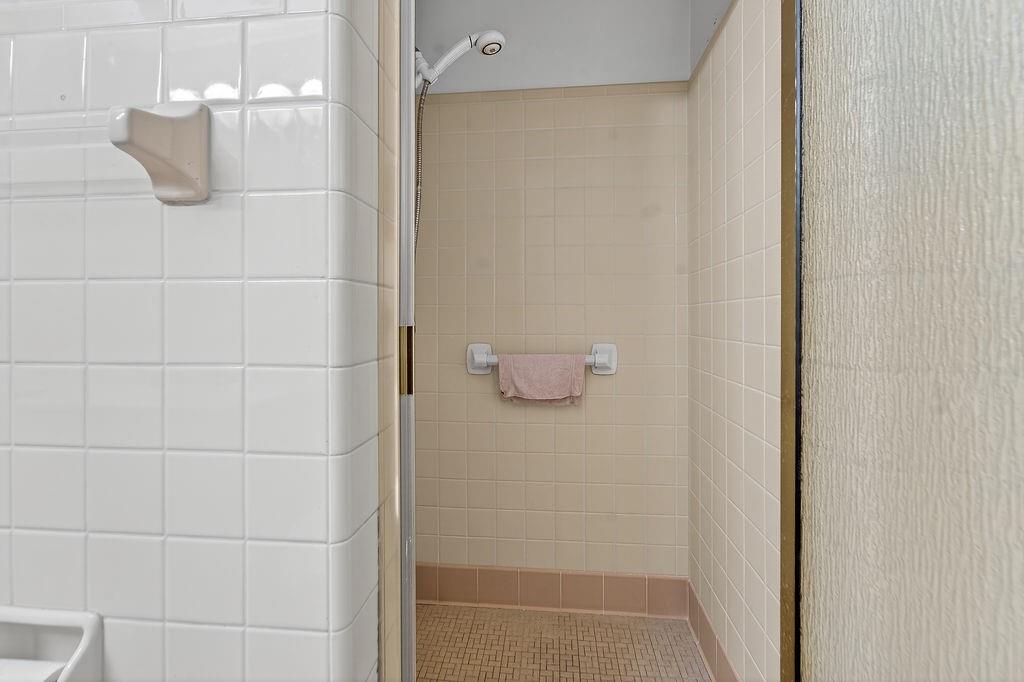 INDIAN RIVER FARMS COMPAN - Residential
