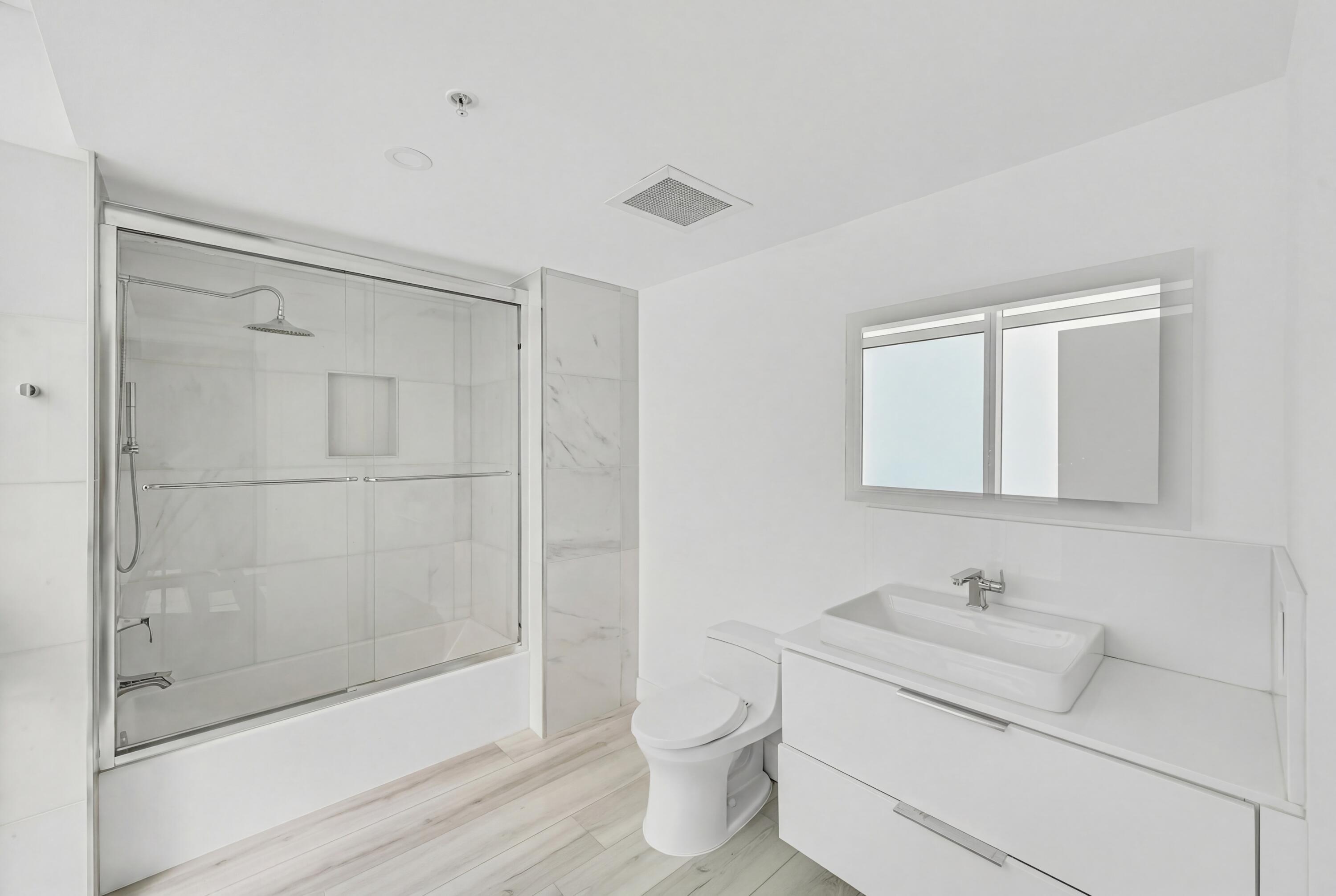 ONYX ON THE BAY CONDO - Residential