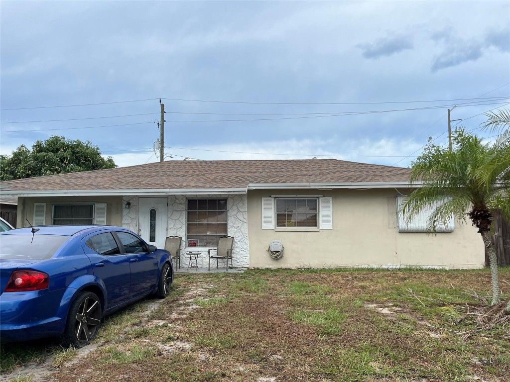 Photo of 502 NW 8th Court, Boynton Beach, FL 33426 (MLS # F10445083)
