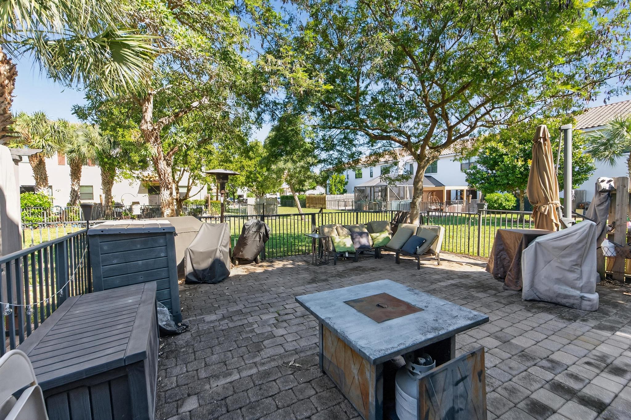 FLAVOR PICT TOWNHOMES PUD - Residential