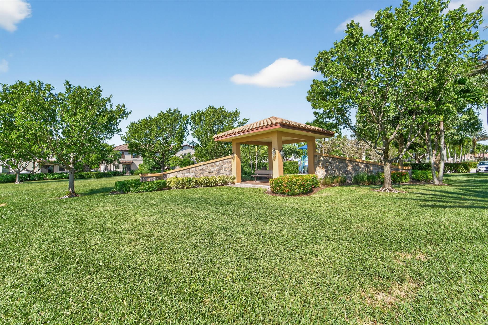 FLAVOR PICT TOWNHOMES PUD - Residential