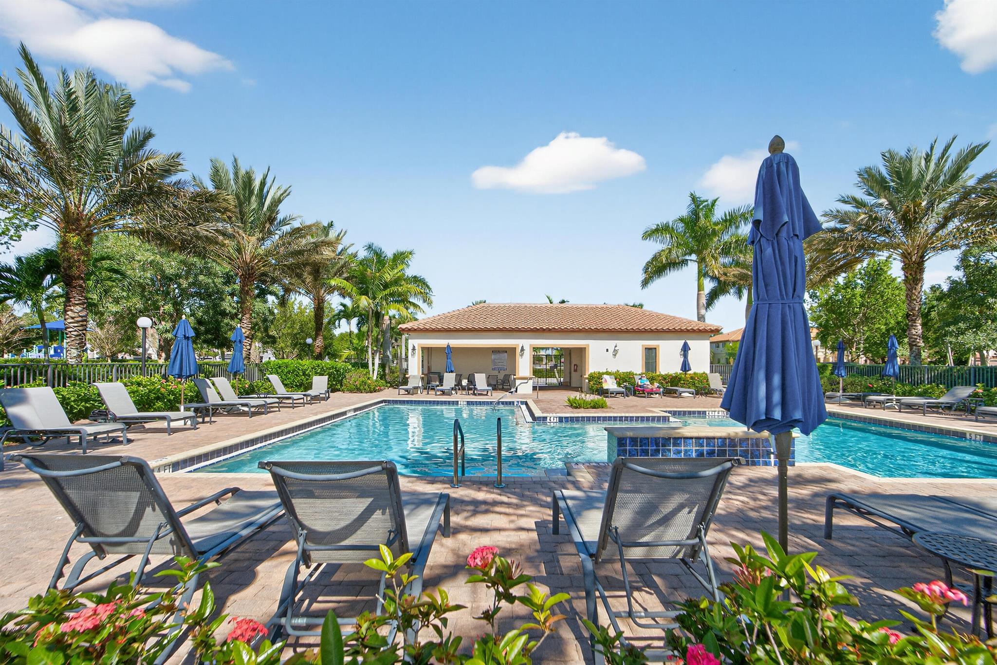 FLAVOR PICT TOWNHOMES PUD - Residential