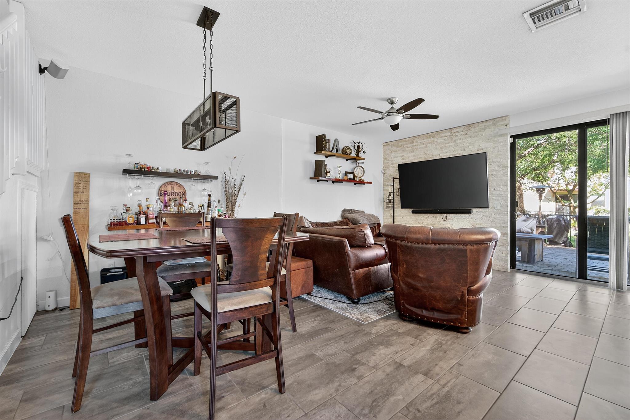 FLAVOR PICT TOWNHOMES PUD - Residential