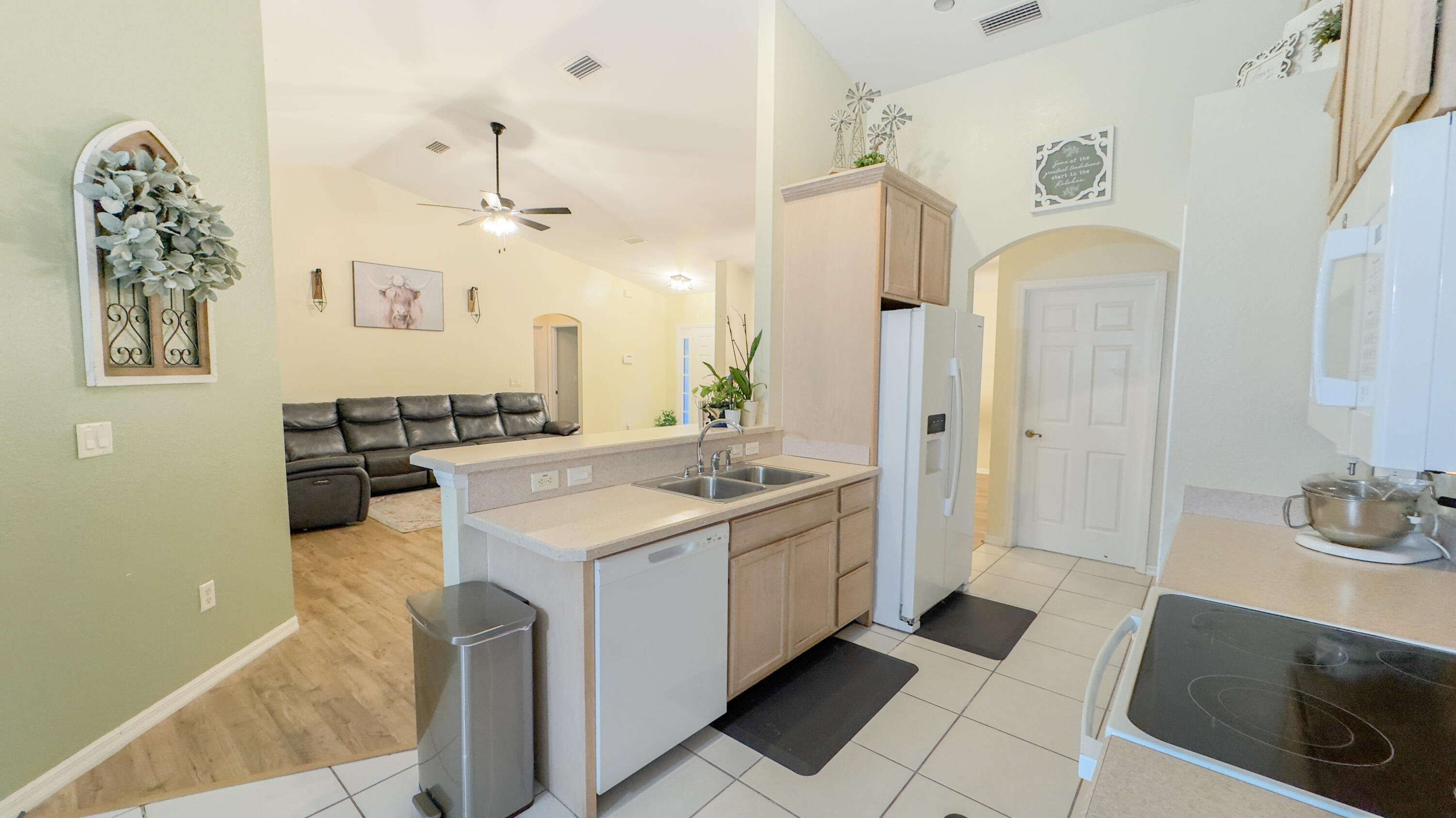 SUN N LK SEB UNIT 10 RPLT - Residential