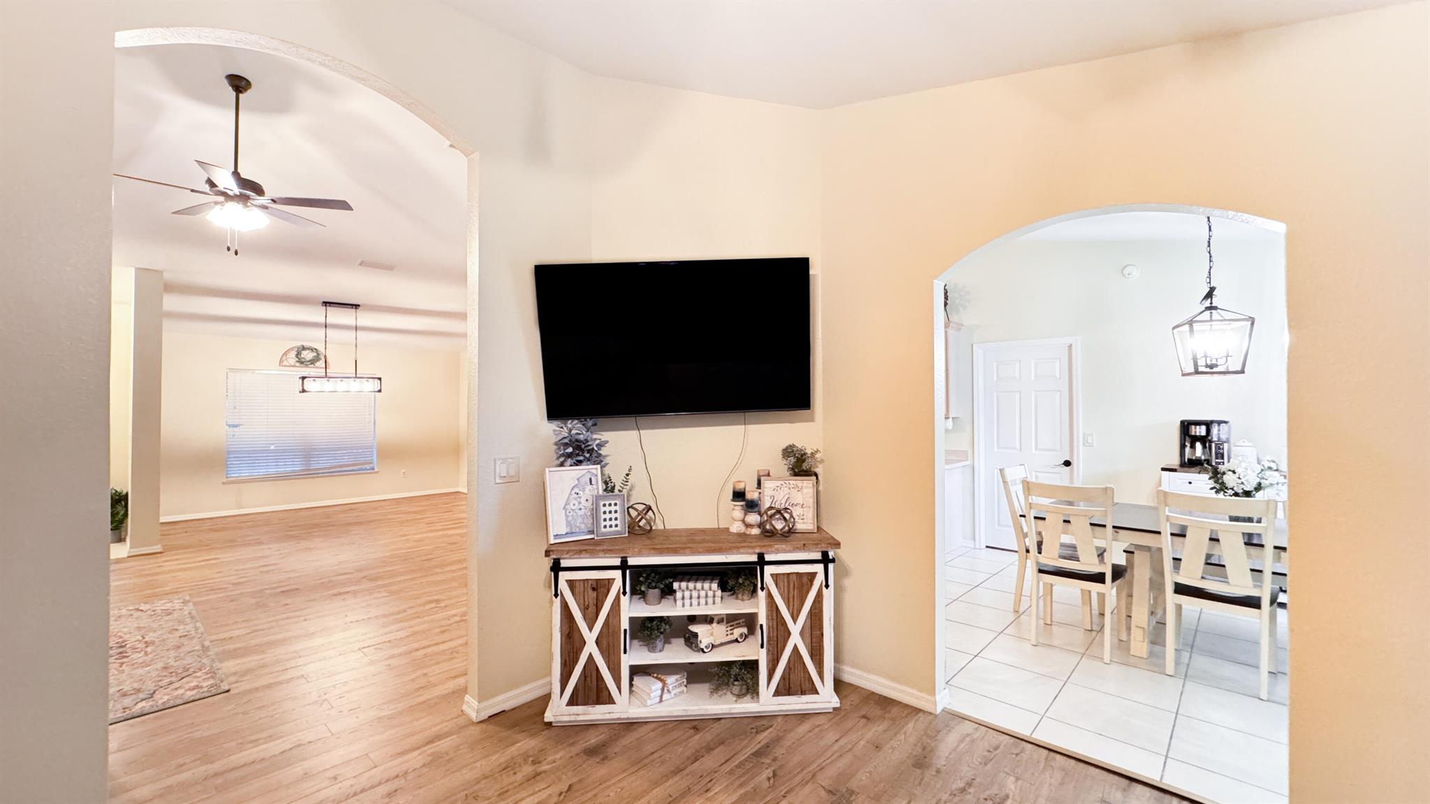 SUN N LK SEB UNIT 10 RPLT - Residential