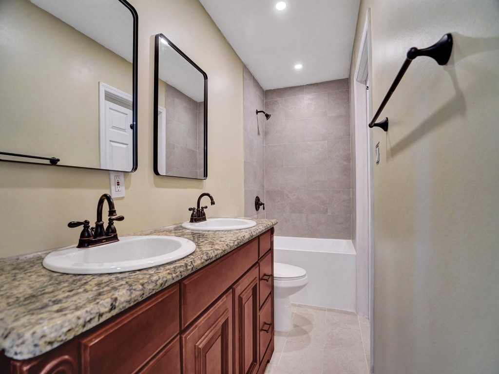 Hollywood Terrace 3-12 B - Residential Lease