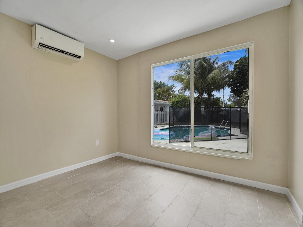 Hollywood Terrace 3-12 B - Residential Lease