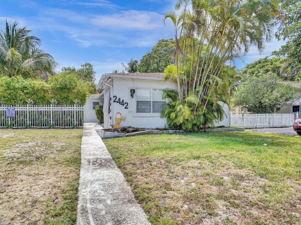 Hollywood Terrace 3-12 B - Residential Lease