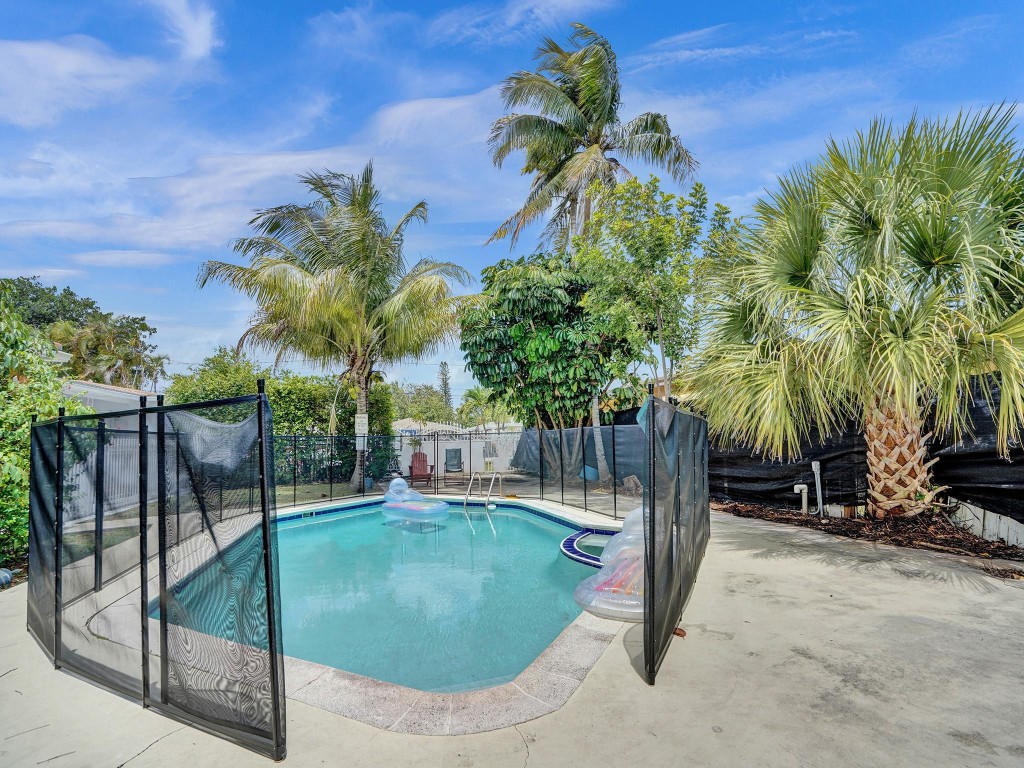 Hollywood Terrace 3-12 B - Residential Lease