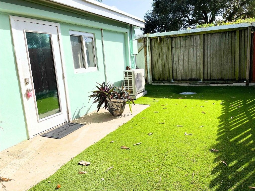 Photo of 2442 Garfield Street #4, Hollywood, FL 33020 (MLS # F10549123)