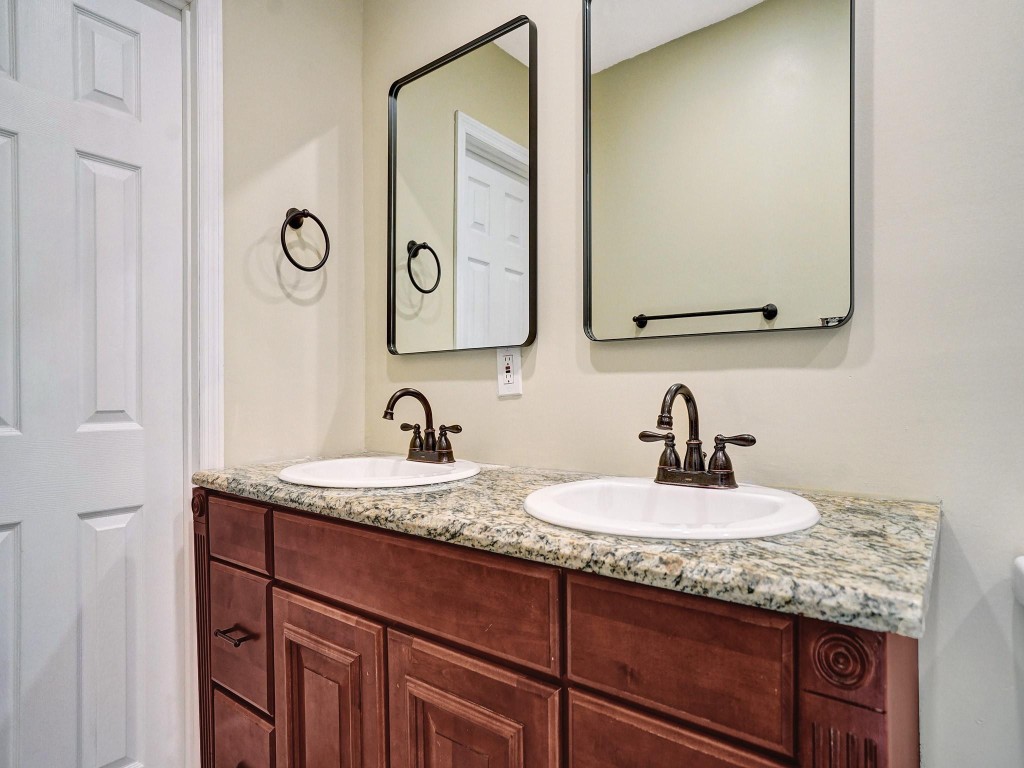 Hollywood Terrace 3-12 B - Residential Lease