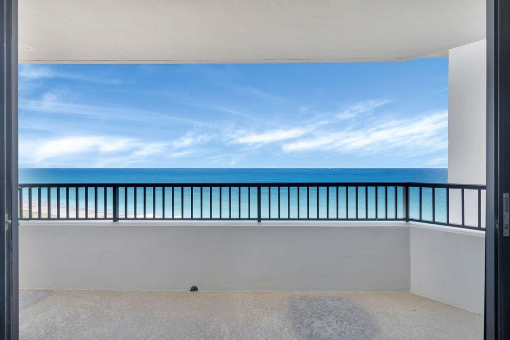 Photo of 600 Ocean Drive #10d, Juno Beach, FL 33408 (MLS # R10953126)