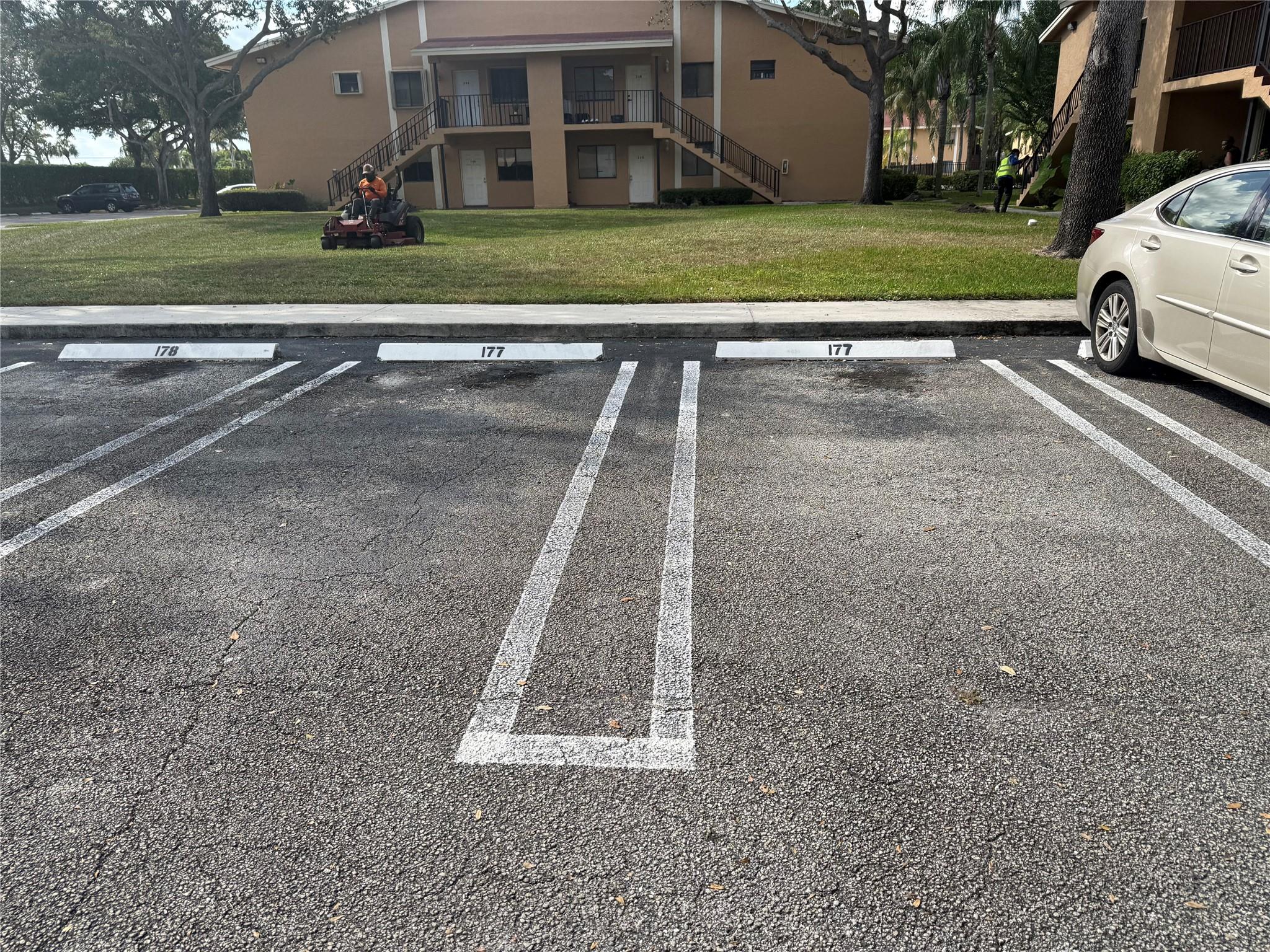 Laurels at Sherwood - Residential Lease