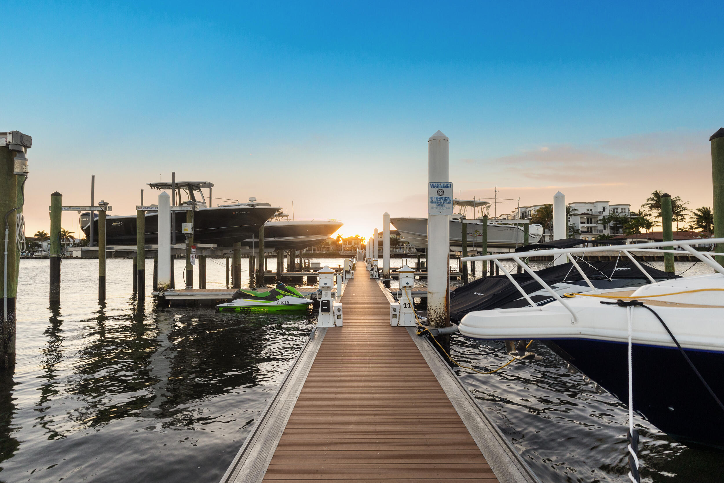 CASA DEL MAR - Residential