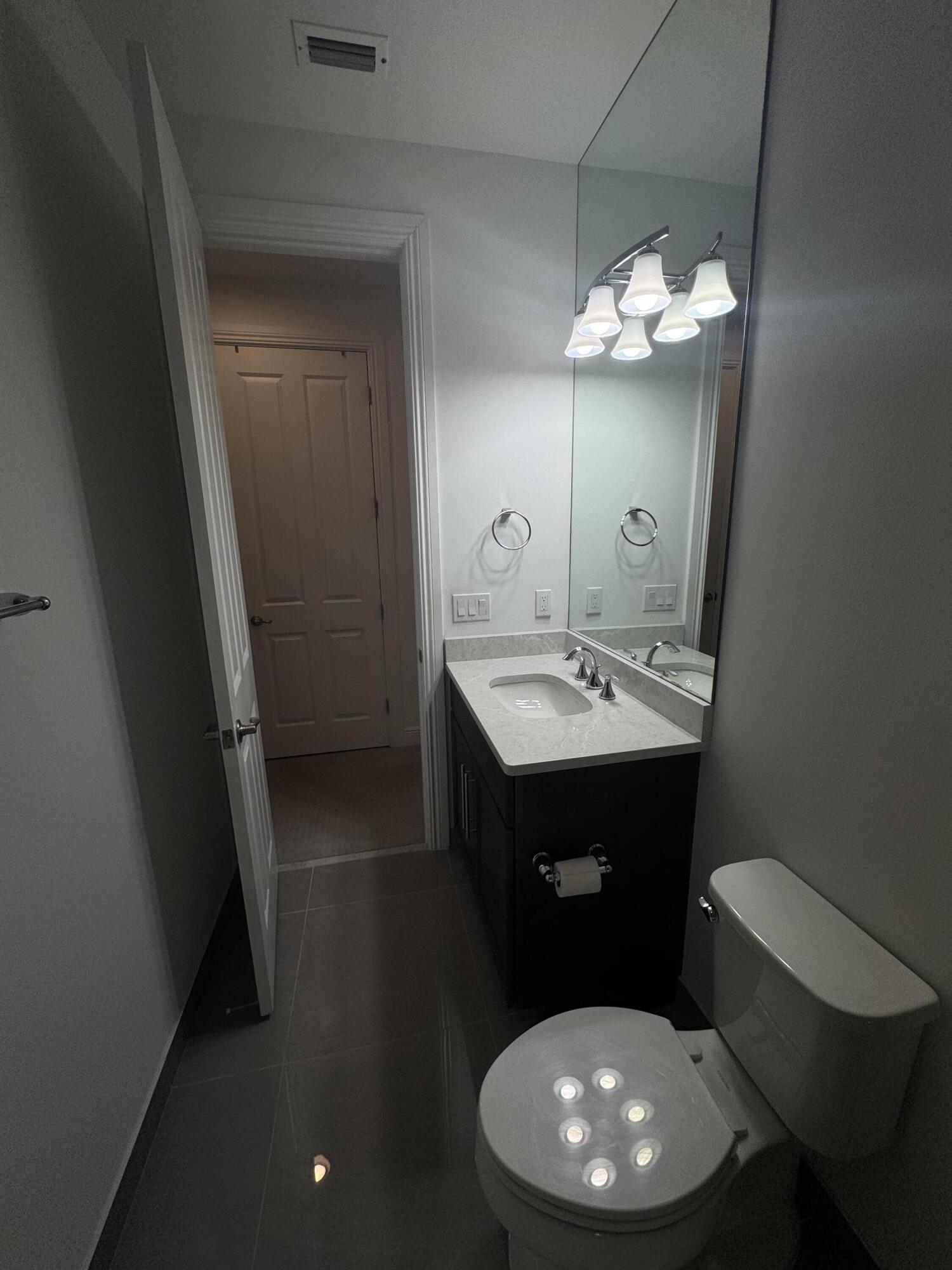 CASA DEL MAR - Residential