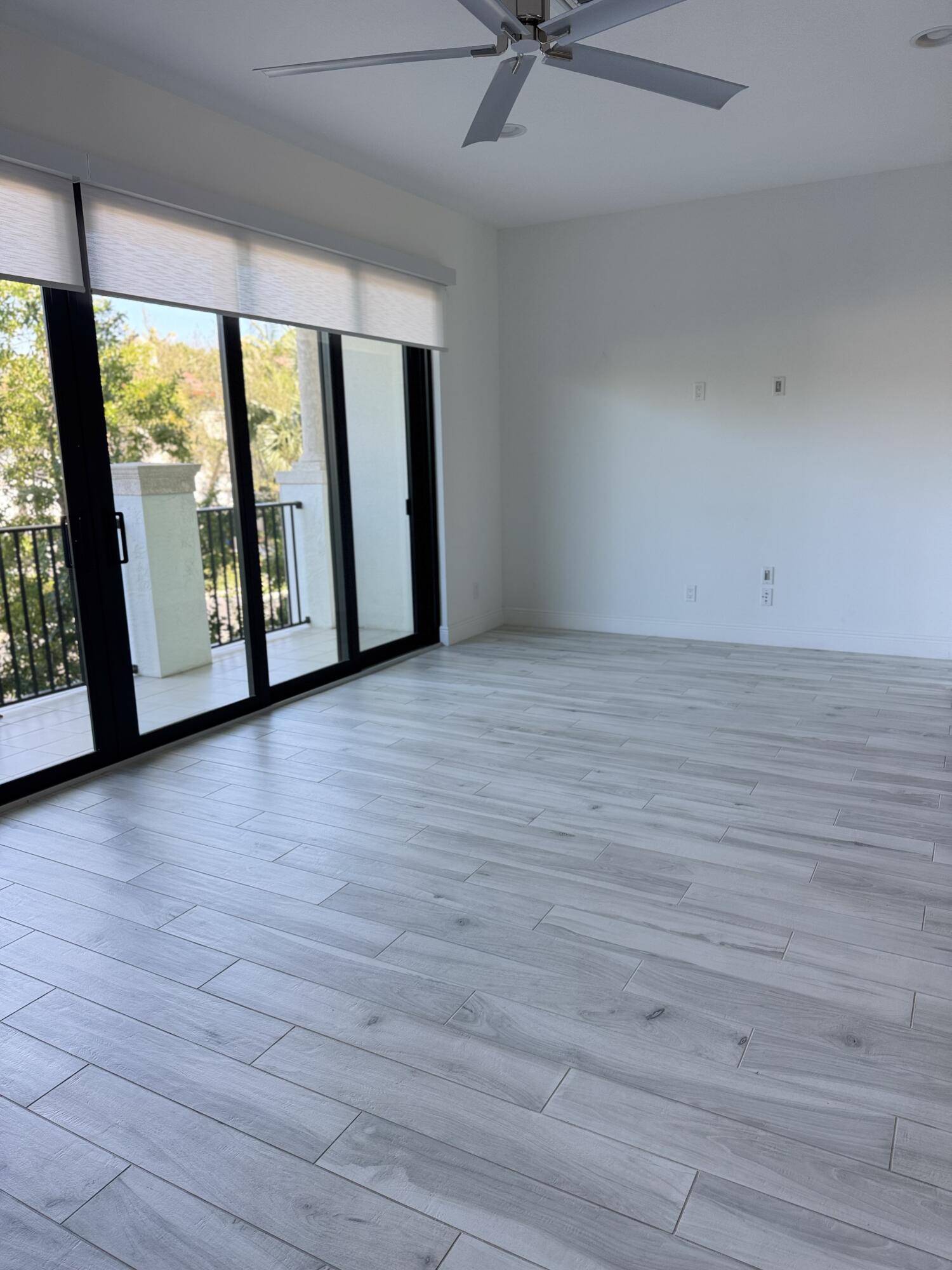 CASA DEL MAR - Residential