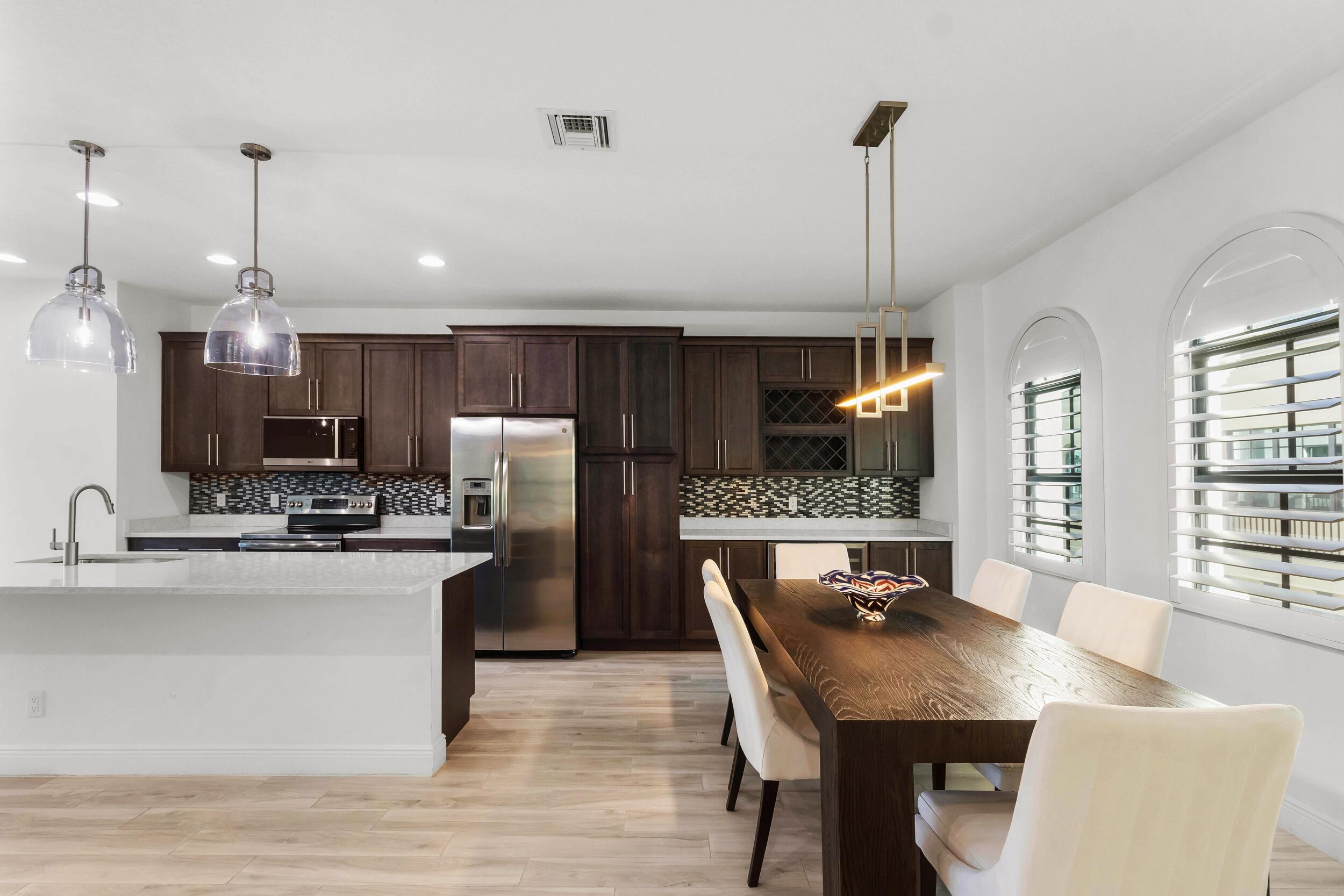 CASA DEL MAR - Residential