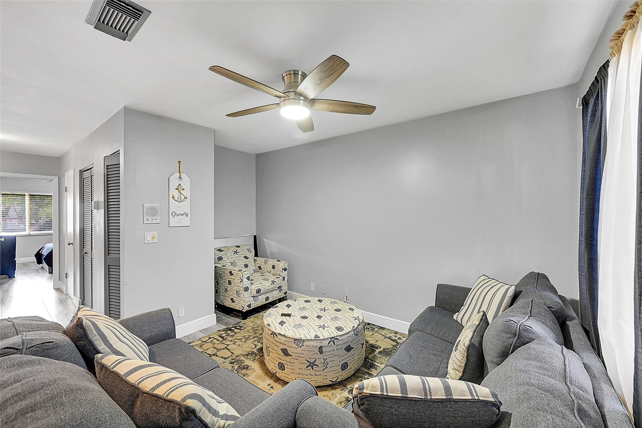 LA MARGARITA PLAT - Residential