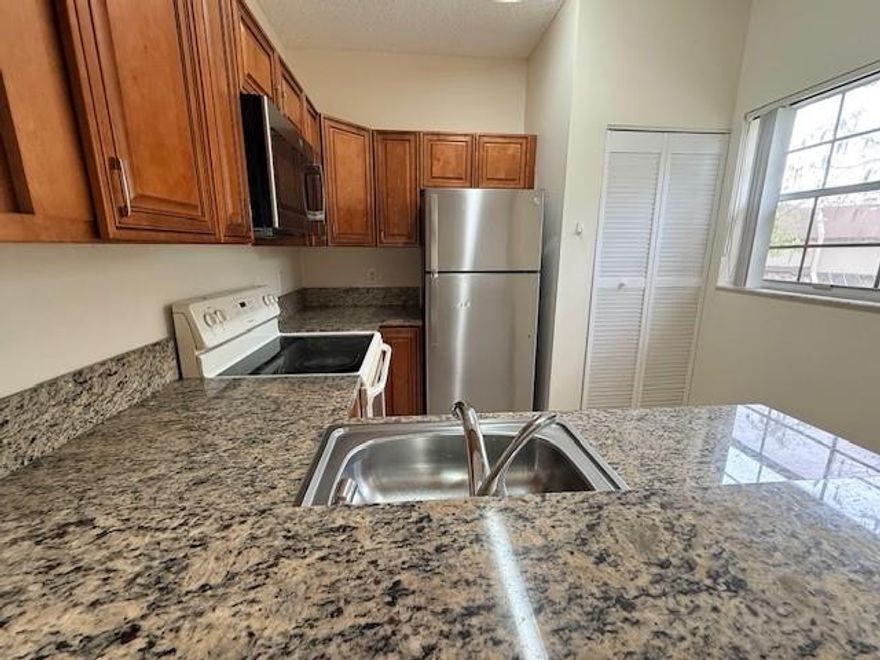3 BEDROOM / 2 BATH Apartment close to major highways. Unit features beautiful kitchen with granite countertops, tons of natural lights, tiles throughout and plenty of closet space. Rent includes Water, Sewer, Trash, Basic Cable and Internet ****PROMOTION First month AND ONLY HALF of security deposit for qualified prospects****. Unit also features spacious primary bedroom and washer/dryer inside the unit. Enjoy yourmorning coffee or Tea in your private screened in patio. Enjoy the clubhouse and community pool in hot summermonths. 1 dog or cat under 25# ok - NON AGREESIVE BREEDS. TWO PARKING SPOT ONLY. 650+ required