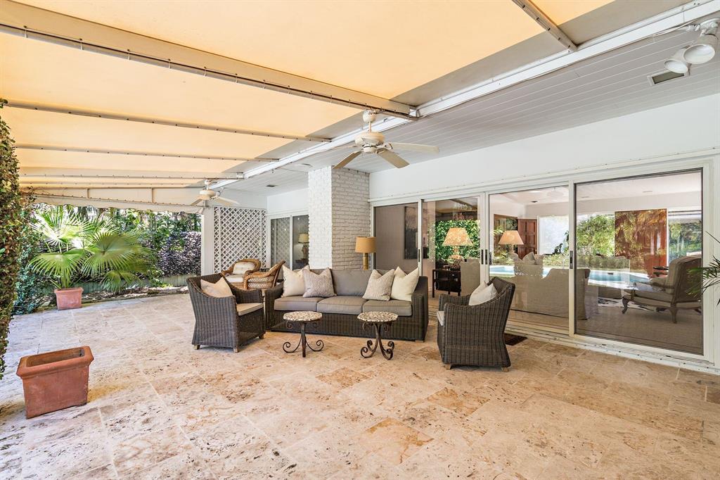 WORTH COURT - Residential