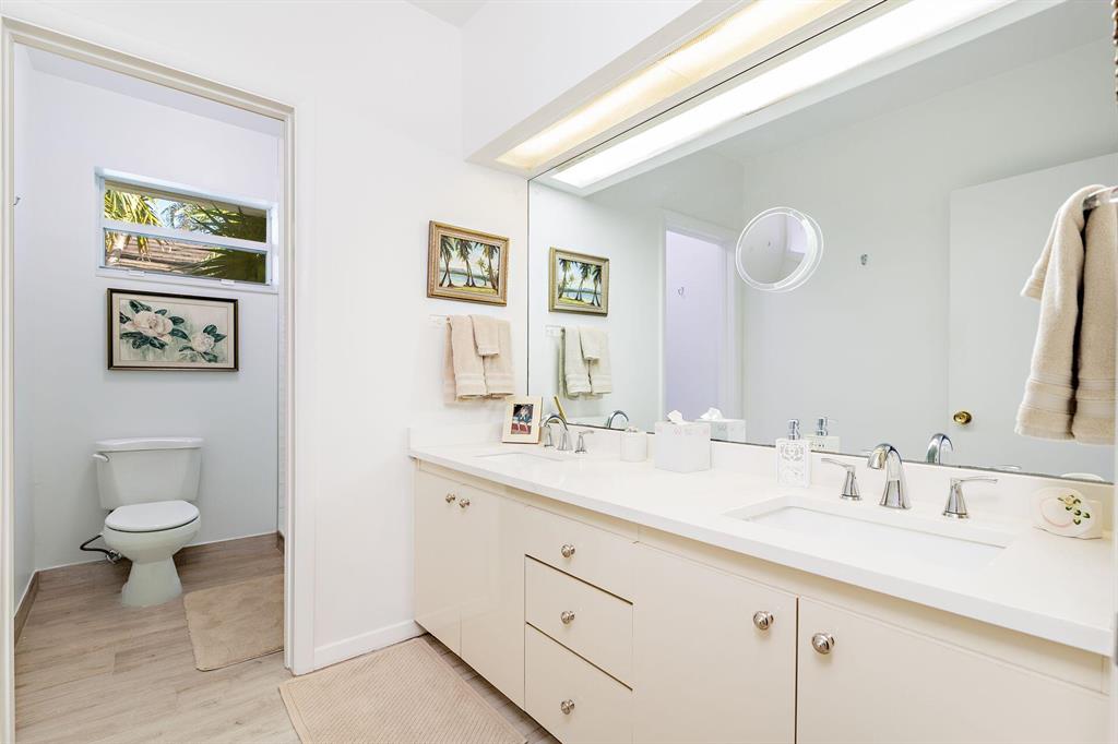 WORTH COURT - Residential