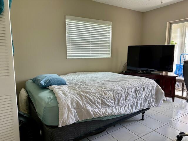 KINGS POINT BURGUNDY CONDOS - Residential