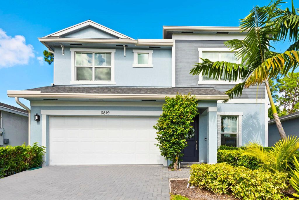 Photo of 6819 Pointe Of Woods Drive, West Palm Beach, FL 33413 (MLS # R11116069)