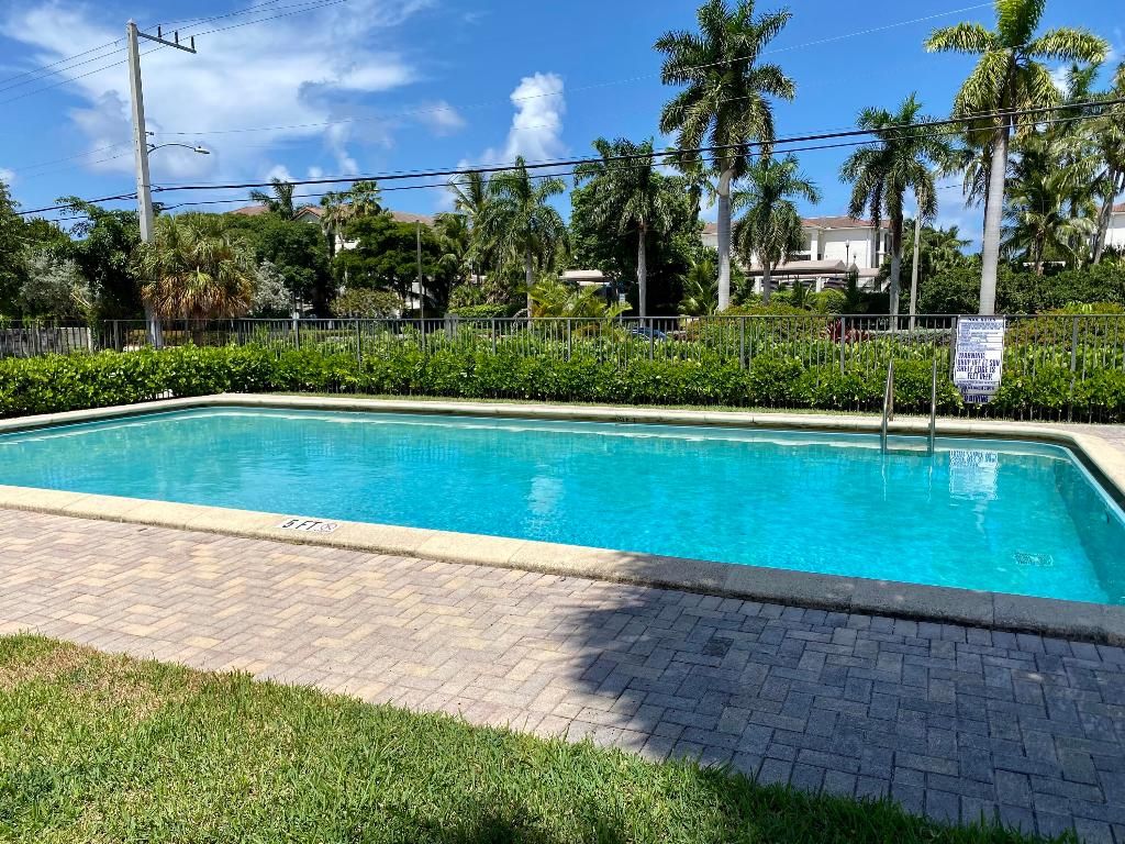Photo of 2309 S Federal Highway #6, Boynton Beach, FL 33435 (MLS # R11155972)