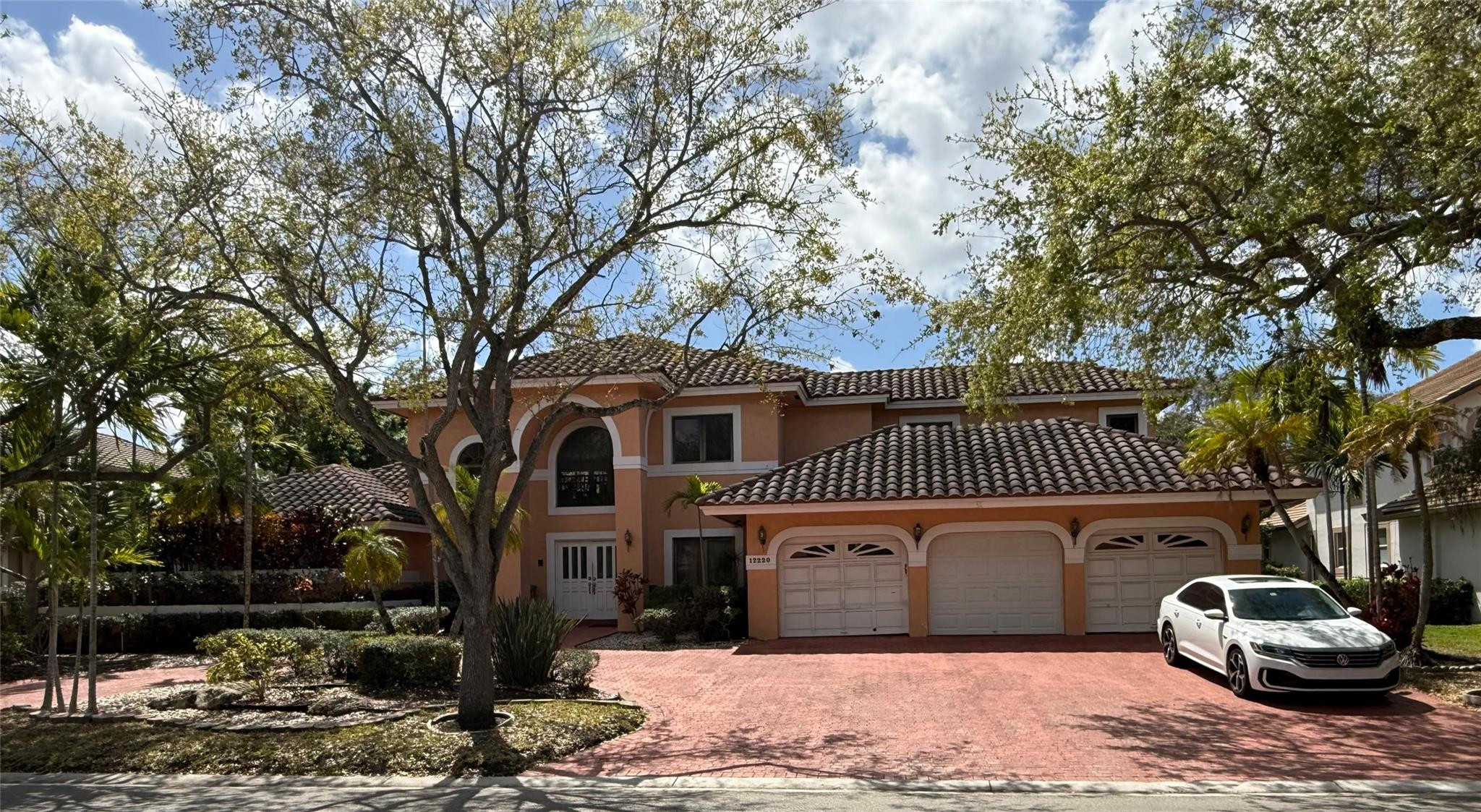 Eagle Glen 130-5 B - Residential