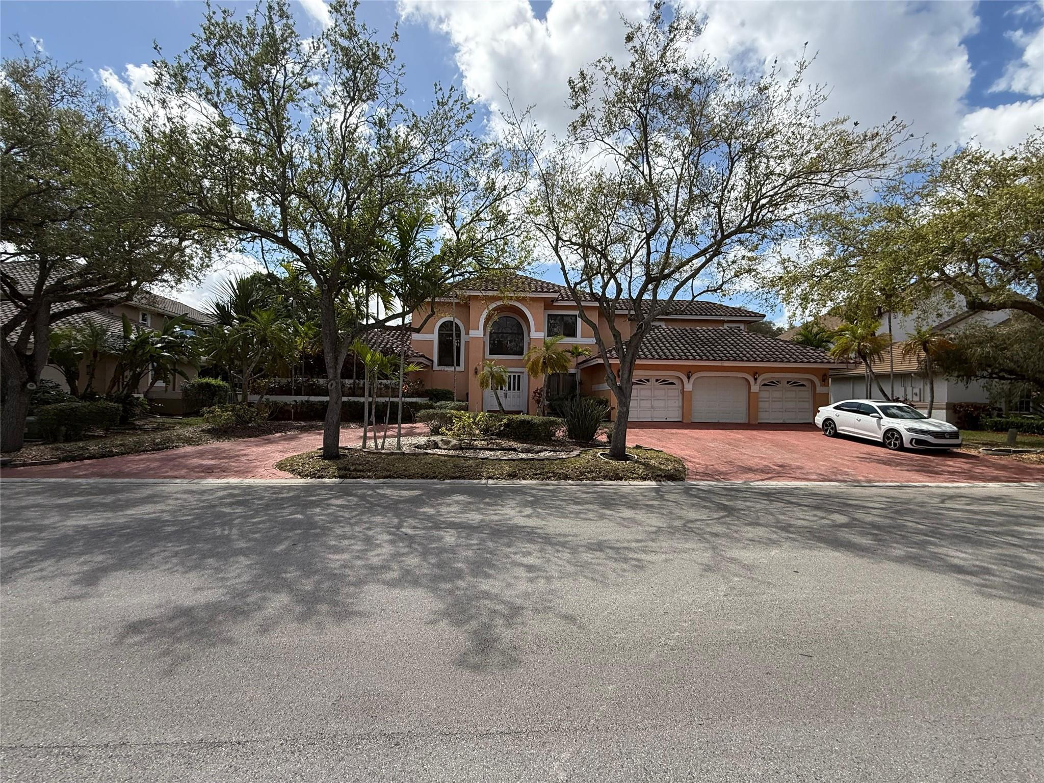 Eagle Glen 130-5 B - Residential