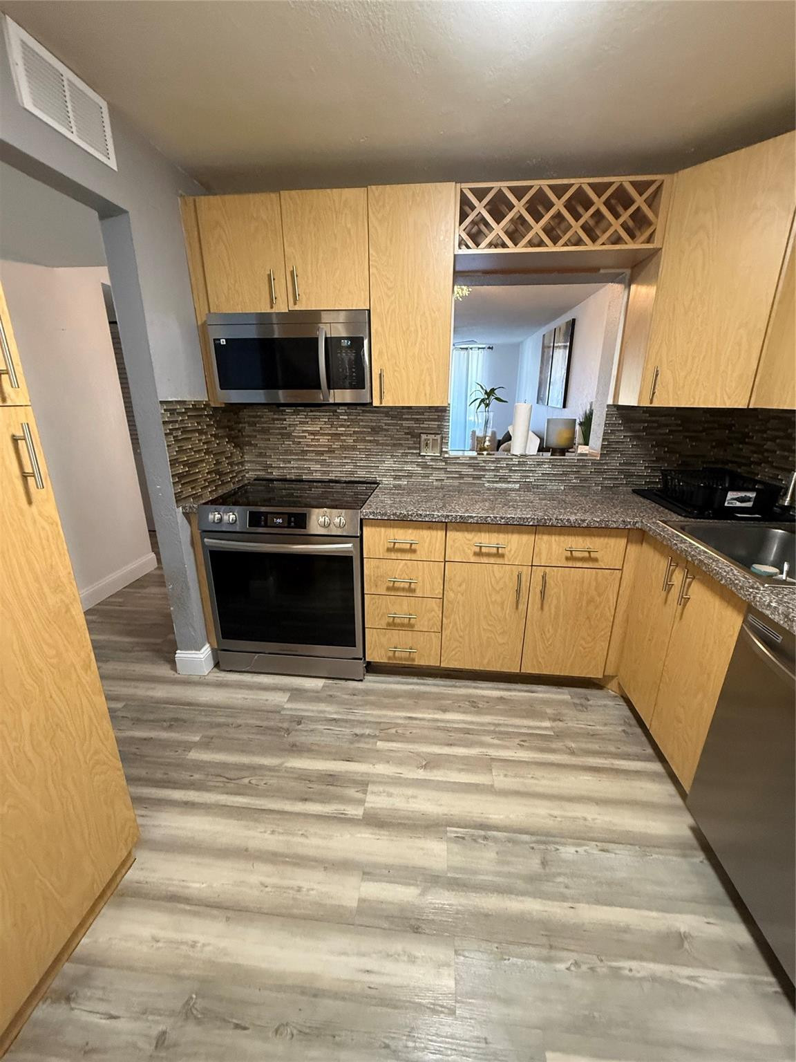 Gate Condo 03 - Residential