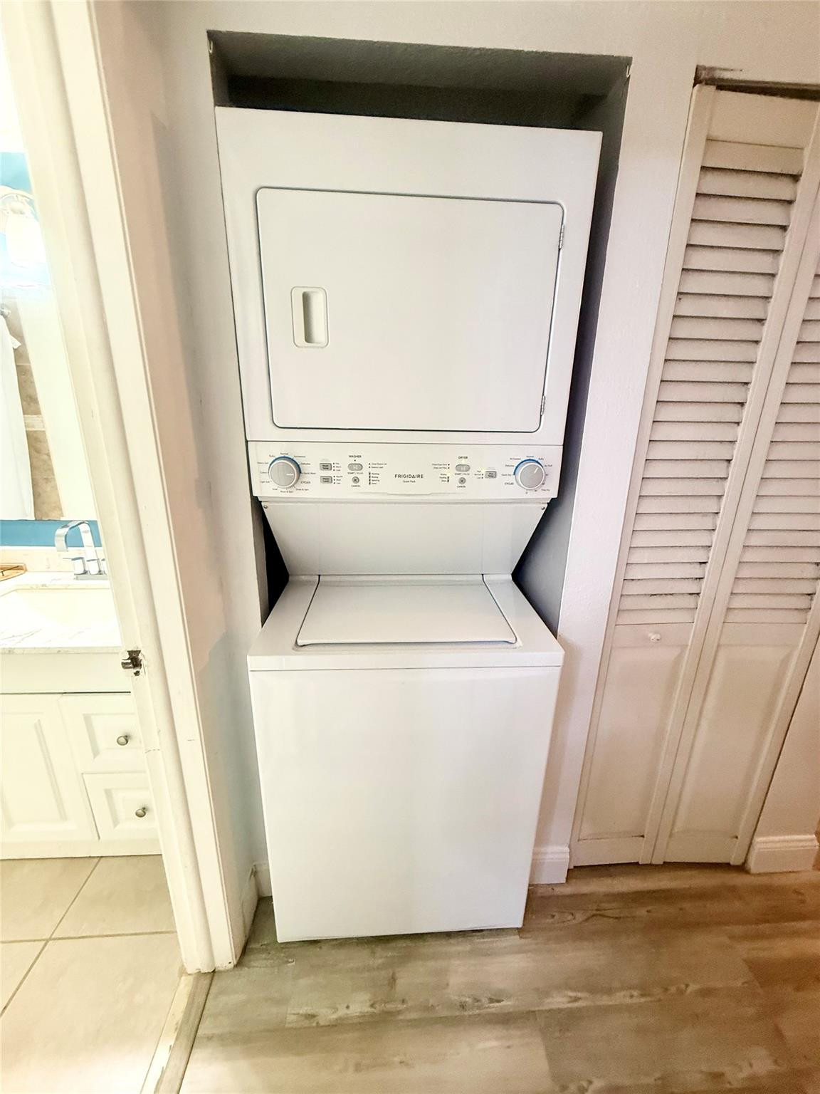 Gate Condo 03 - Residential