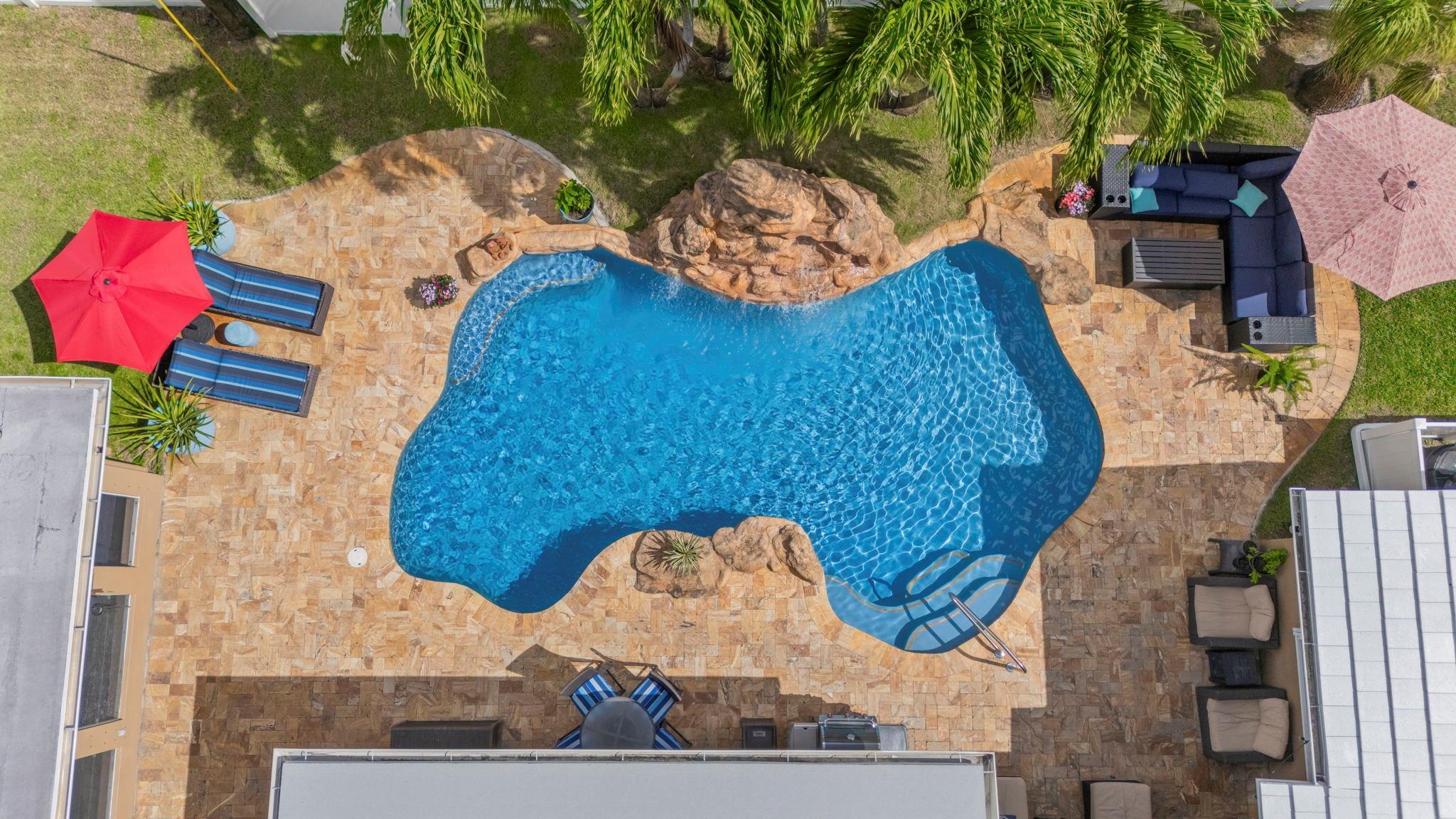 NORTH ANDREWS GARDENS FIR - Residential