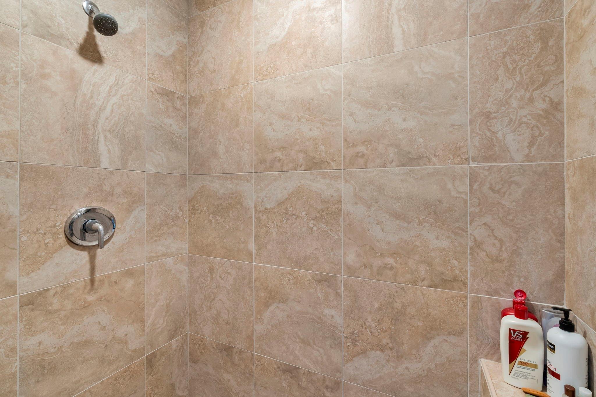 NORTH ANDREWS GARDENS FIR - Residential