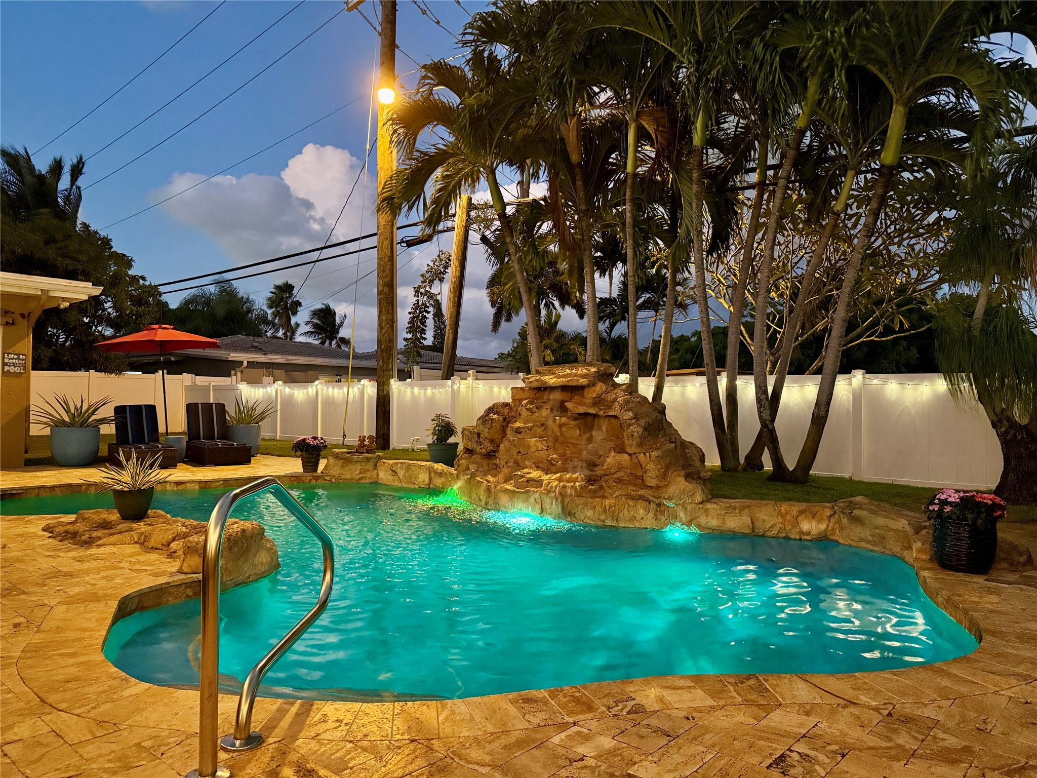 NORTH ANDREWS GARDENS FIR - Residential