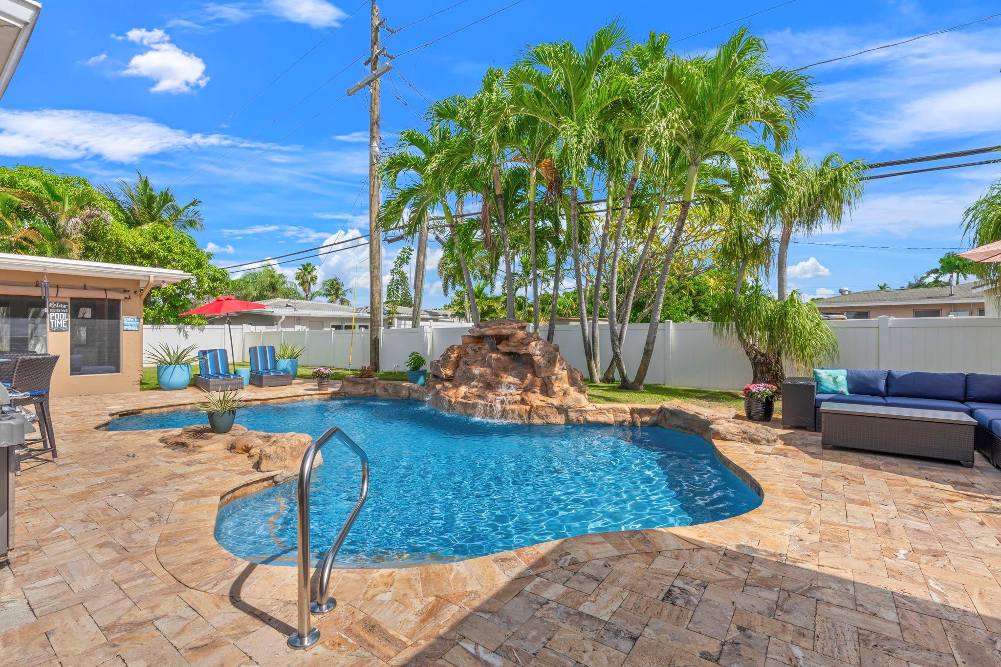 NORTH ANDREWS GARDENS FIR - Residential