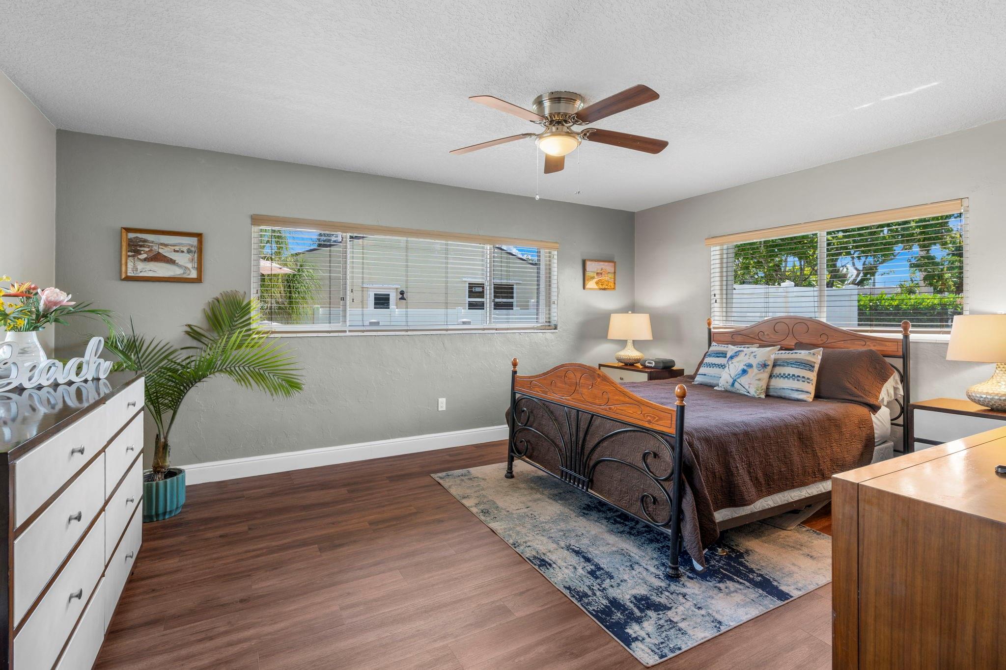 NORTH ANDREWS GARDENS FIR - Residential